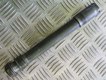 WHEEL SPINDLE, FRONT