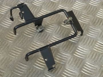 XT125 R HEADLIGHT BRACKET