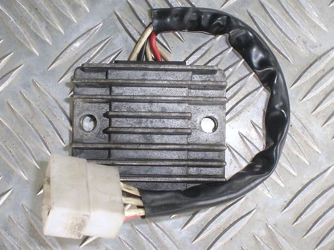 YAMAHA SR125 4WP RECTIFIER REGULATOR