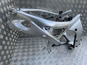 YAMAHA YZF R6 5EB FRAME C/W V5, FREE DELIVERY!