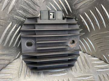 YAMAHA YZF-R6 5EB REGULATOR RECTIFIER