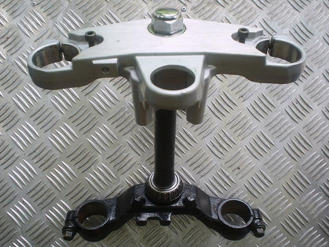 YAMAHA YZF600R PAIR OF YOKES