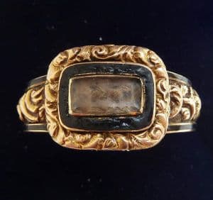 Beautiful 18ct gold georgian black enamel hair memorial vintage antique ring c.1804 Size S