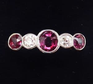 Big beautiful art deco 18ct 18k gold platinum ruby and diamond vintage antique five stone ring
