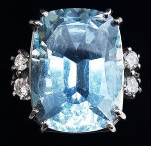 Fabulous art deco 18ct 18k white gold 17ct emerald cut aquamarine and diamond vintage antique ring