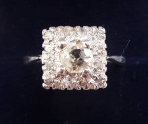Gorgeous art deco 18ct white gold diamond vintage antique cluster ring