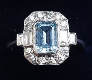 Gorgeous art deco platinum 0.95ct emerald cut aquamarine and diamond vintage antique cluster ring