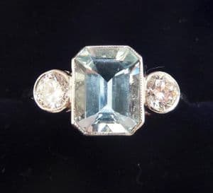 Gorgeous platinum art deco 1.55ct emerald cut aquamarine and diamond trilogy vintage antique ring