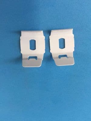 PAIR OF 20mm PLEATED BLIND TOP FIX BRACKETS