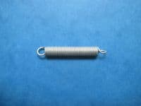 PLEATED BLIND TENSION SPRING