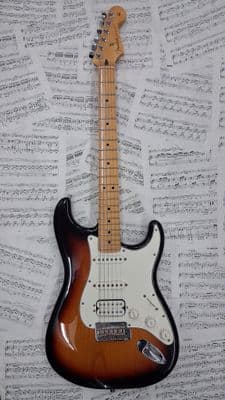 Pre-owned Fender Player HSS Stratocaster, Sunburst