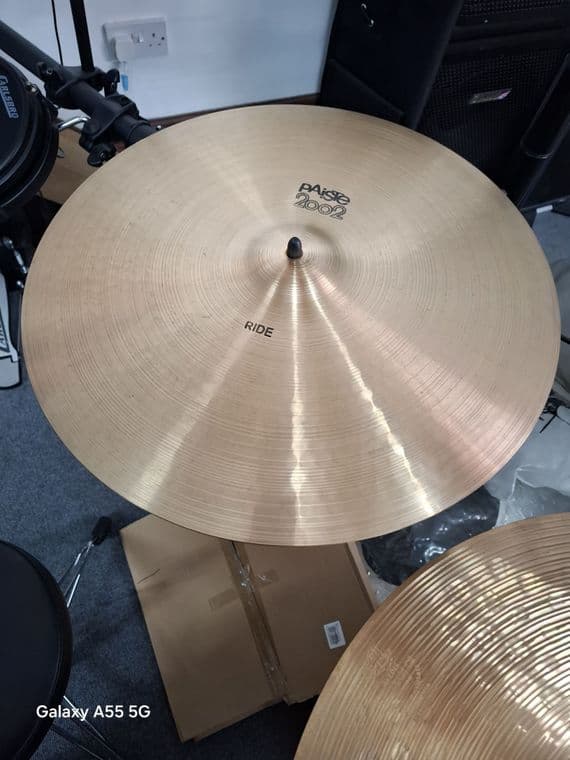 Pre-owned Paste 2002 18