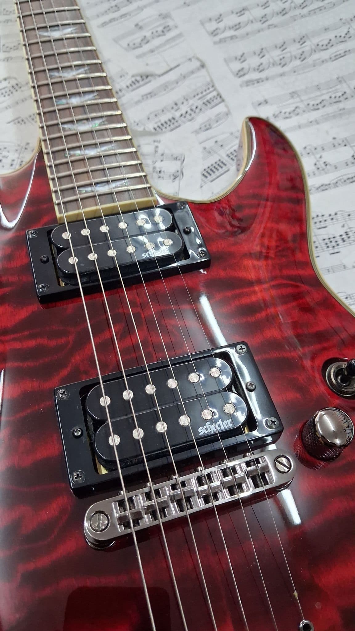 Pre-owned Schecter Omen Extreme-6 Black Cherry