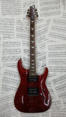 Pre-owned Schecter Omen Extreme, Black Cherry