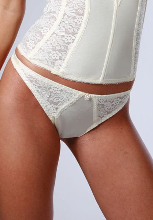 Benmark Lace Thong