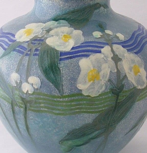 Fine Royal Doulton Pottery Vase Decorated With Flowers