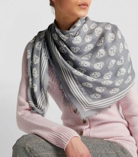 ALEXANDER McQUEEN Grey Biker Skull Scarf Shawl Wrap 140 x 120cm UNISEX NEW + TAG