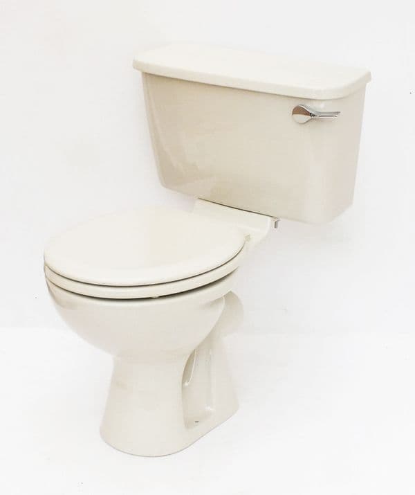 Pergamon Toilet Pan and Cistern Close-Coupled