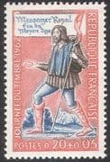 France 1962 Stamp Day/ Royal Messenger/ Post/ Mail/ Uniforms/ People 1v (n41871)