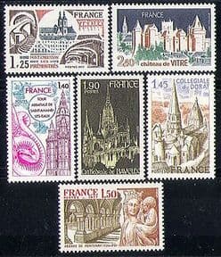 France 1977 Tourism  /  Buildings  /  Church  /  Bayeux  /  Chateaux  /  Statues 6v set (n30136)