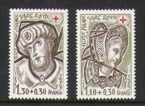 France 1979 Red Cross  /  Man  /  Woman 2v set (n20409)
