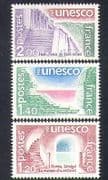 France (UNESCO) 1980 Palace / Dungeons / Slavery / Buildings / Architecture 3v (n37639)