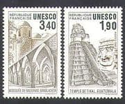 France (UNESCO) 1986 Temple / Buildings / Architecture / Heritage 2v set (n37106)