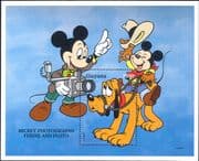 Guyana 1995 Disney/ Mickey at Work/ Photographer/ Camera/ Cartoons/ Photography 1v m/s (ad1015)