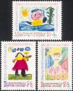Hungary 1992 Youth Stamps/ Children's Art/ Painting/ Sun/ Flowers/ Costumes 3v set (n45431)