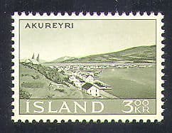Iceland 1963 Akureyri  /  Views  /  Harbour  /  Buildings  /  Mountains 1v (n37159)