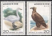 Korea 1976 Cinereous Vulture/ Tundra Swan/ Birds/ Nature Protection/ Wildlife 2v set (n27361)