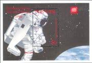 Nevis 1993 International Space Year (1992)/ Astronauts/ Earth 1v m/s (b8000b)