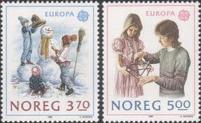 Norway 1989  Europa/ Children's Games/ Leisure/ Snowman/ Sports  2v set  (n46395)