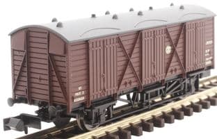 2F-014-009 Fruit D Van GWR Shirtbutton Brown 2913