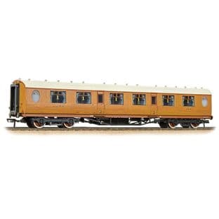 34-485 Thompson 1st Class Corridor LNER Teak