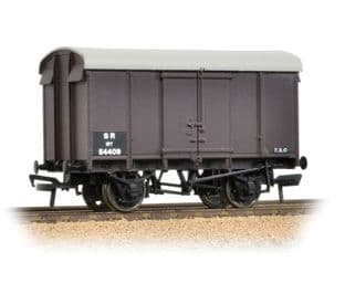 38-077 SR 12T Plywood Ventilated Van BR