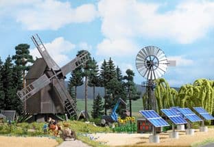 BUS1162 Solar panels on upright pole