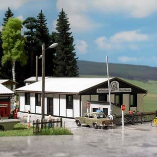 BUS1391 Small prebab building