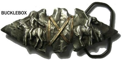 DOUBLE ARROWHEADS BELT BUCKLE + display stand