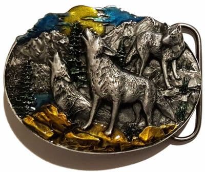 Howling Wolves Belt Buckle. Code FM5