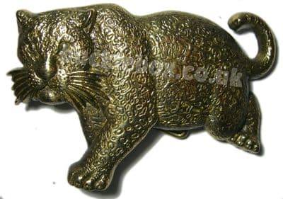 LEOPARD (SOLID BRASS) BELT BUCKLE + display stand. Product code: HJ6