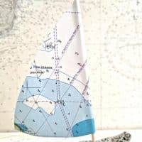 Little Driftwood Sailboat | Cowes Area | Isle of Wight  | Rachel White