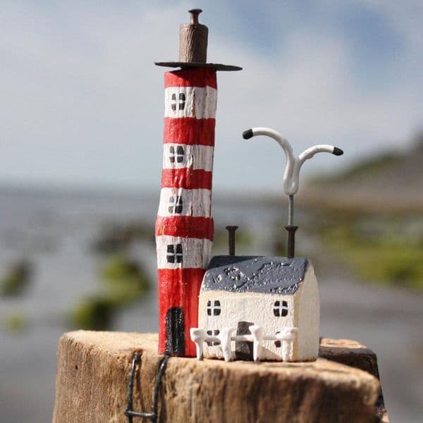 Little Red Lighthouse & Cottage | Lighthouse Model