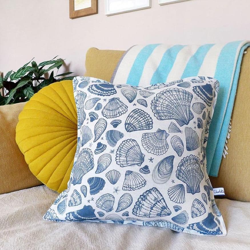 Seashell Linen Cushion – Navy