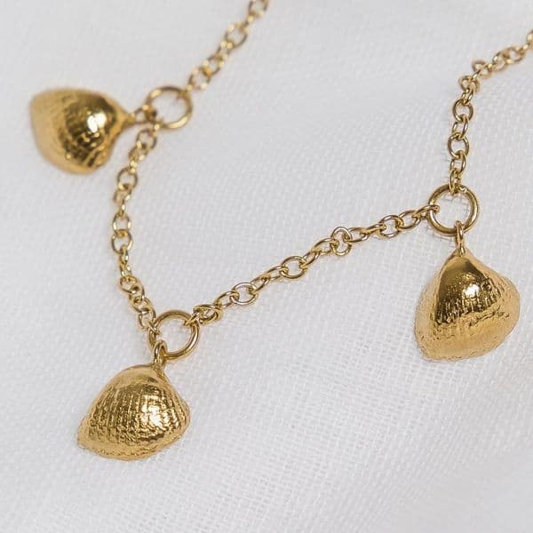 Three Shell Necklace Gold | Sarah Adams