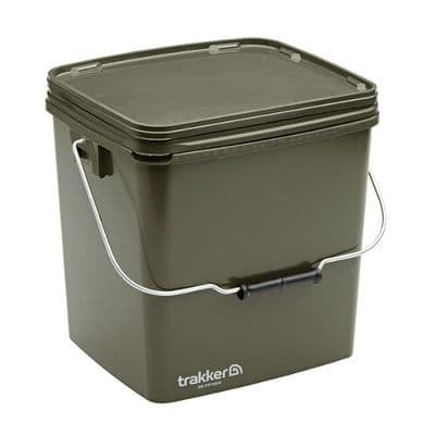 Trakker 13 Ltr Camo Square Container inc Tray