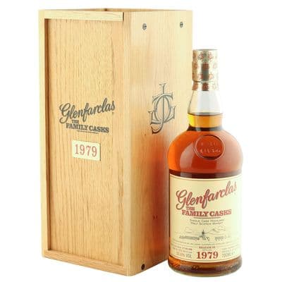 Glenfarclas 1979, The Family Casks Release III, Cask #2216 with Box