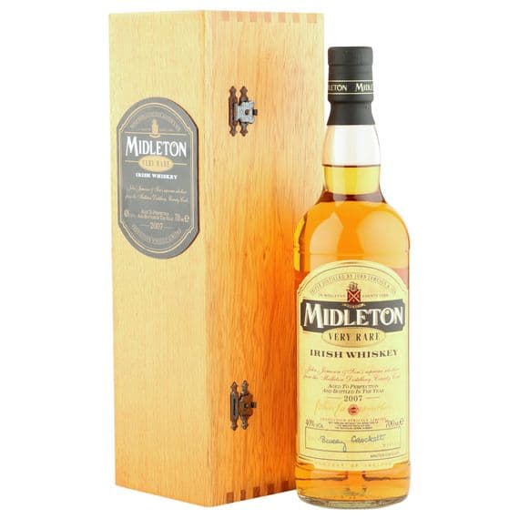 Midleton Very Rare Irish Whiskey, 2007 Bottling with Wooden Box | The Whisky Vault