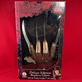A Nightmare On Elm Street: Deluxe Edition Replica Metal Glove - Rubies