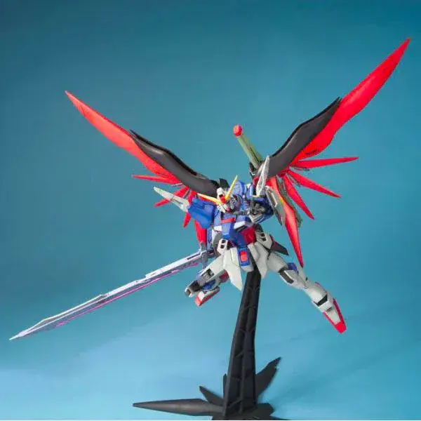 Gundam ZGMF-X42S Destiny Gundam - MG 1/100